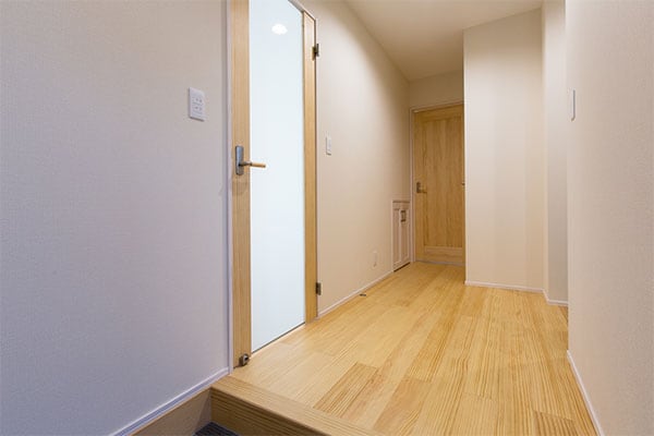 muqnex 無垢の床板・建具